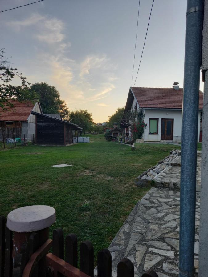 Apartman Ivano Gospić Esterno foto