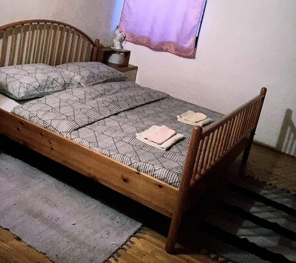 Apartman Ivano Gospić Esterno foto